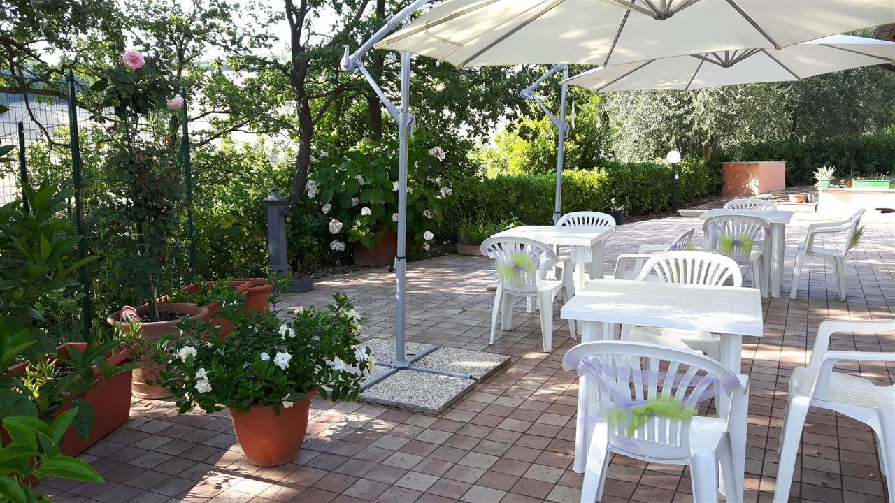 La Casa In Campagna Bed & Breakfast Cossignano Exterior photo