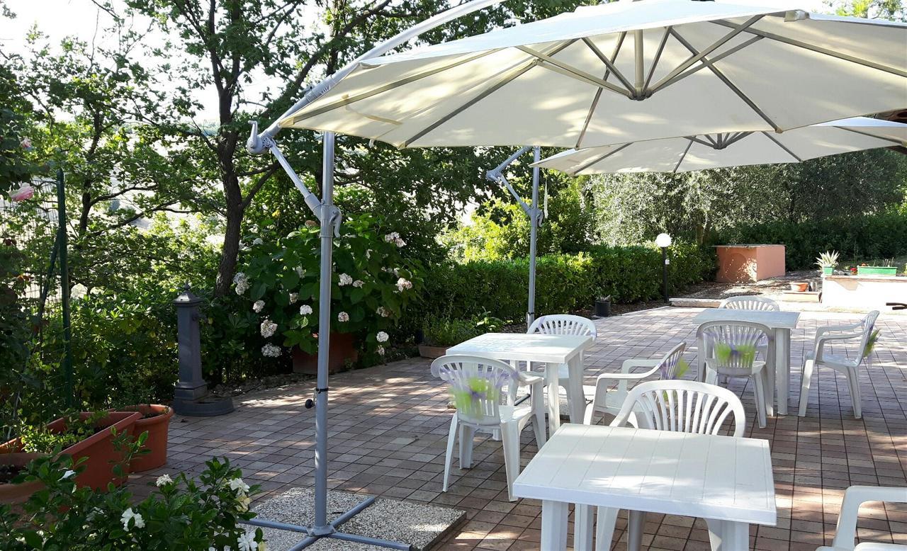 La Casa In Campagna Bed & Breakfast Cossignano Exterior photo
