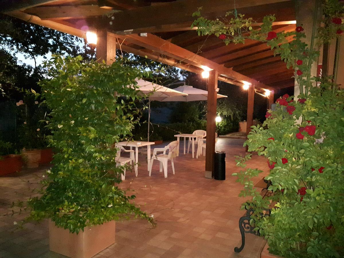 La Casa In Campagna Bed & Breakfast Cossignano Exterior photo