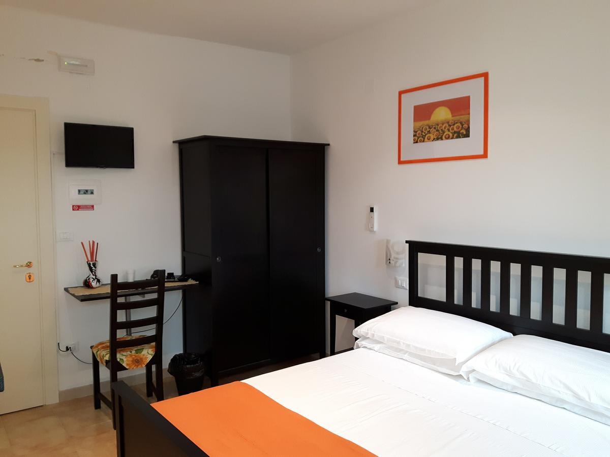 La Casa In Campagna Bed & Breakfast Cossignano Exterior photo